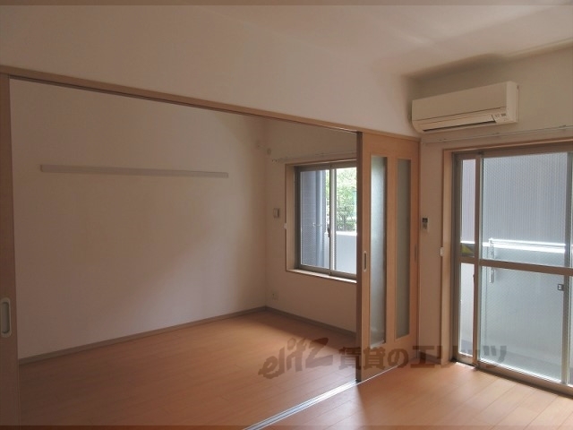 居室・リビング　洋室