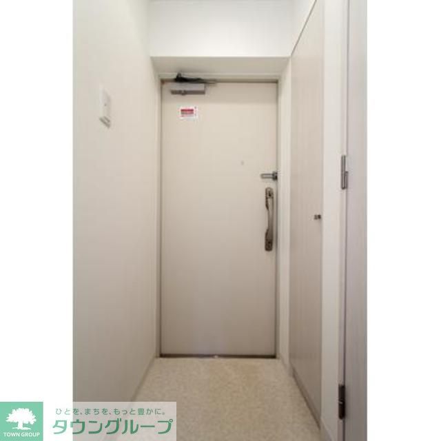 玄関　※写真は同タイプ住戸です。