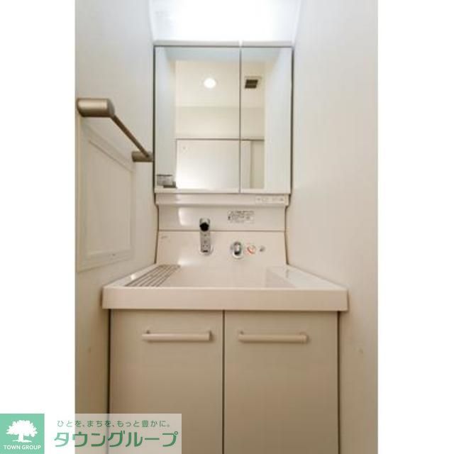 洗面設備　※写真は同タイプ住戸です。