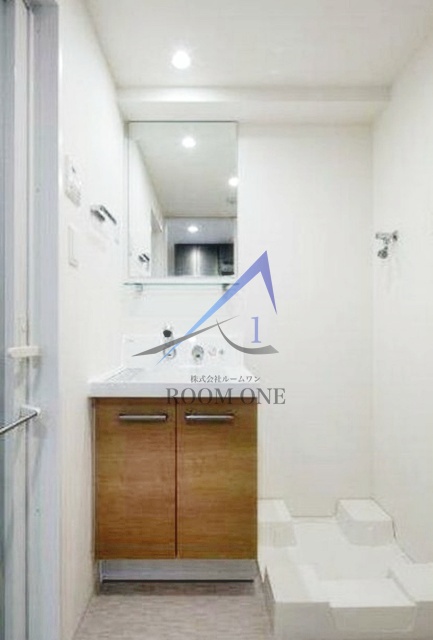 洗面設備　独立洗面台です。