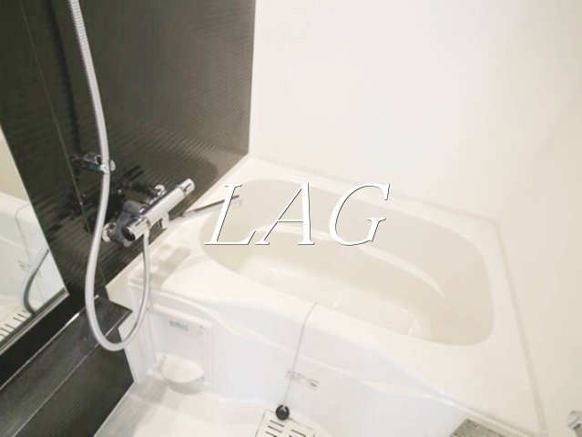 バス・シャワールーム　お風呂になります。