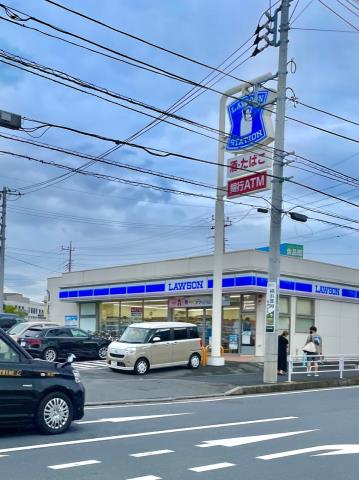 コンビニ　ローソン横浜下川井町店（コンビニ）まで1064m
