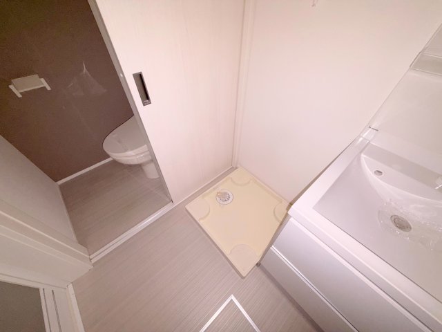 その他設備　室内に洗濯機置場があれば雨の日でも濡れる心配がございませんね