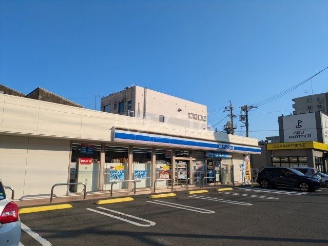 コンビニ　ローソン 静岡馬渕三丁目店（コンビニ）まで98m