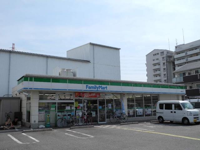 コンビニ　ファミリーマート（コンビニ）まで2983m