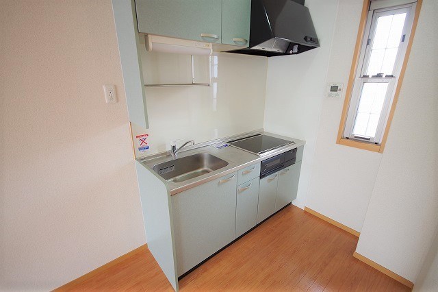 キッチン　※別号室の写真です。