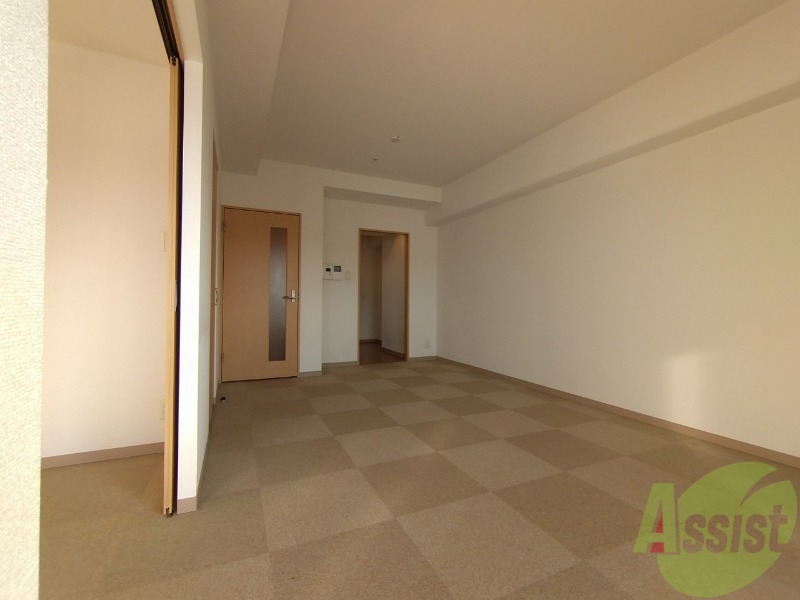 居室・リビング　広くてキレイなお部屋が広がっていて、充実した生活が送れそう。