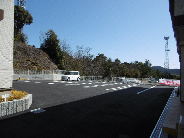 駐車場　駐車場