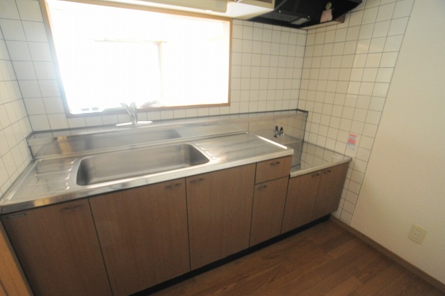 キッチン　※他部屋参照画像※