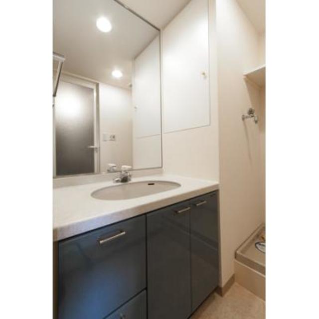 洗面設備　※写真は同タイプ住戸です。
