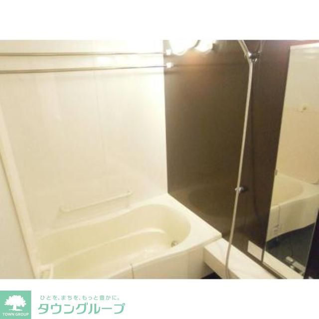 バス・シャワールーム　※写真は同タイプ住戸です。