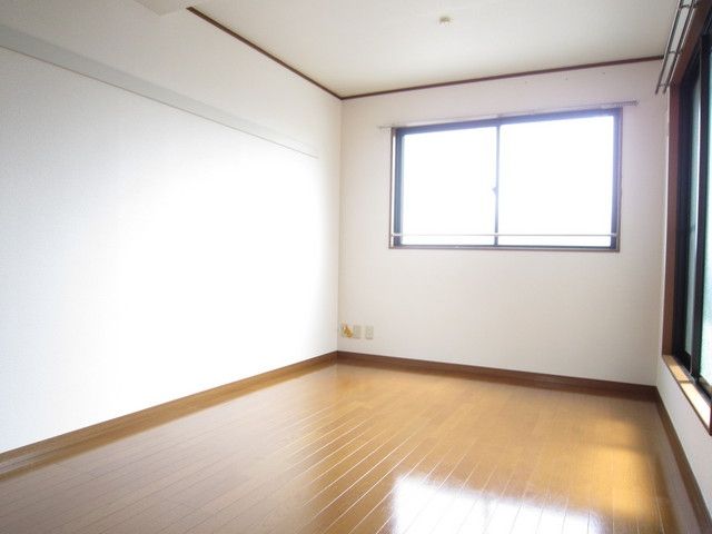 その他部屋・スペース　６帖洋室日当たり良好