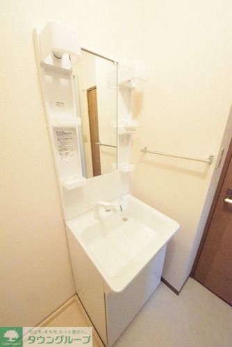 洗面設備　朝に嬉しい独立洗面台
