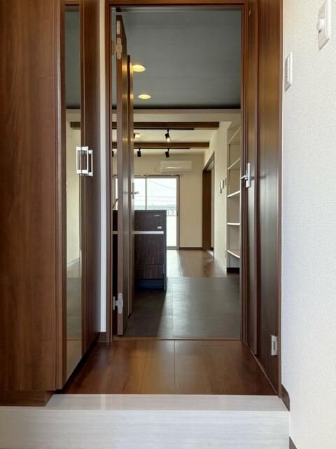 玄関　※他部屋参照、現状優先