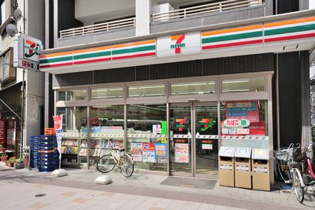 コンビニ　セブンイレブン八丁堀2丁目店（コンビニ）まで192m