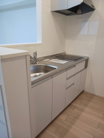 キッチン　コンパクトなキッチンで掃除もラクラク