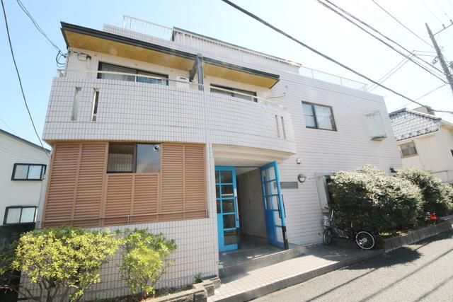 建物外観　★エントランス側の外観です★