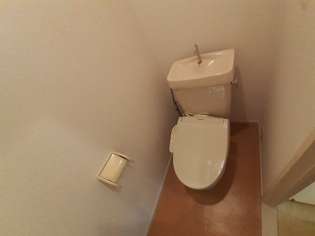 トイレ　ゆったりとした空間のトイレです
