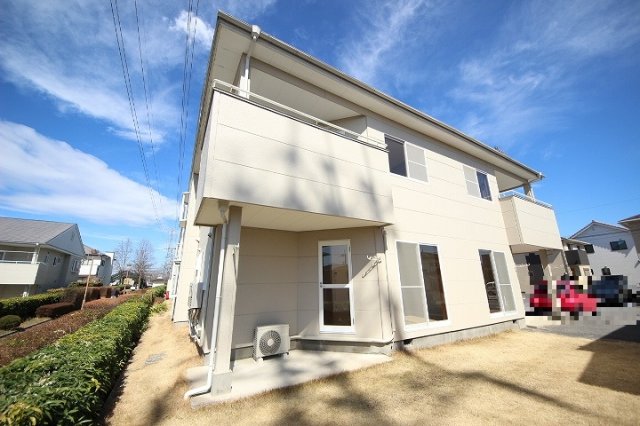 建物外観　落ち着いた雰囲気の外観です