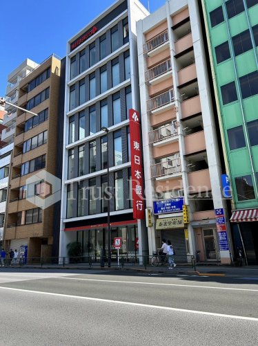 銀行　東日本銀行上野支店（銀行）まで164m