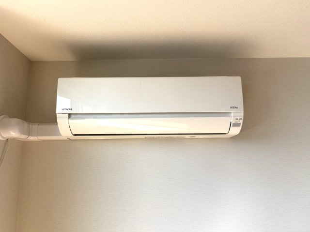 その他設備　エアコン※反転イメージです