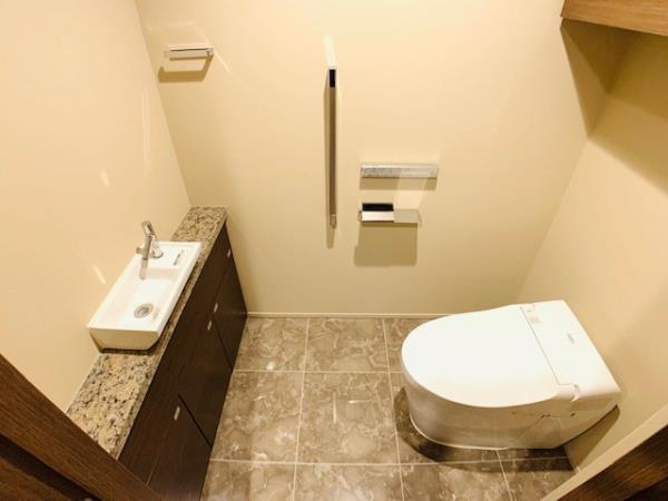 トイレ　ゆったりとした空間のトイレです