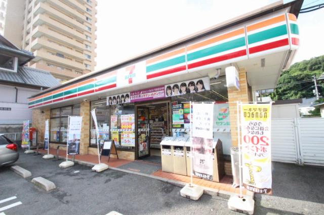 コンビニ　セブンイレブン広島牛田東店（コンビニ）まで649m