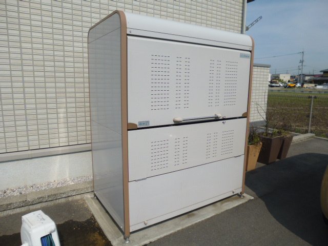 その他共有部分　敷地内専用ゴミステーション・当番なし