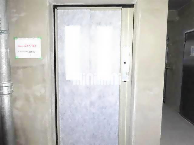 その他共有部分　エレベータ付きです