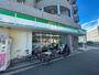 コンビニ　ファミリーマート天六駅前店（コンビニ）まで181m