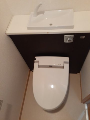 トイレ　コンパクトで使いやすいトイレです