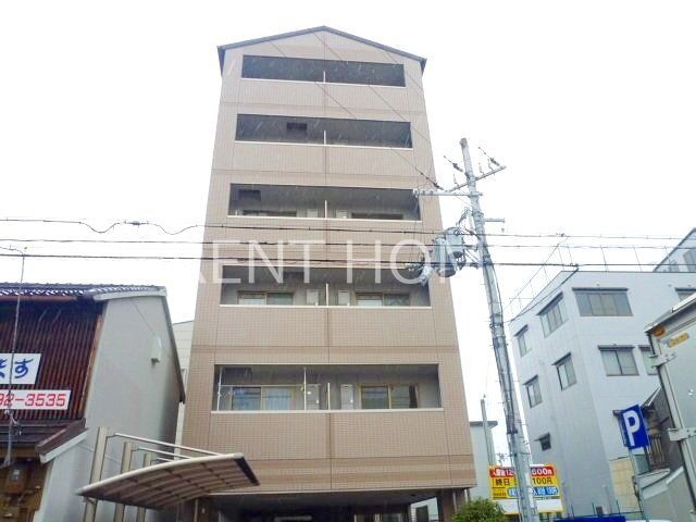 建物外観　鉄骨造６階建てマンションです