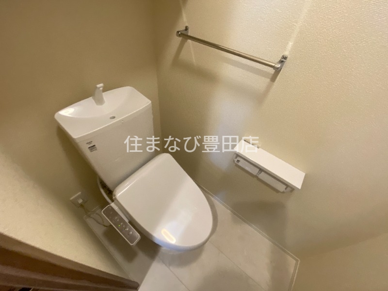 トイレ　同型完成モデル