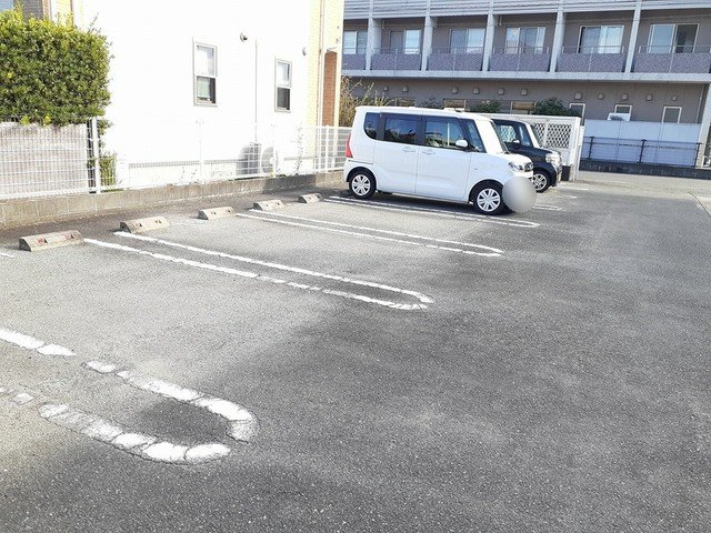 駐車場　カースペースがあります