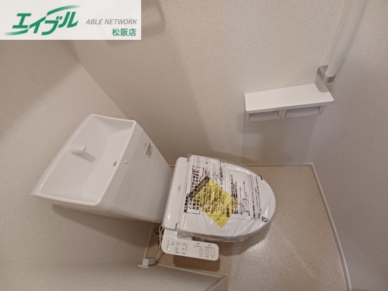 トイレ　同型参考写真