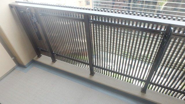 バルコニー　お問合せは(株)タウンハウジング東京へ