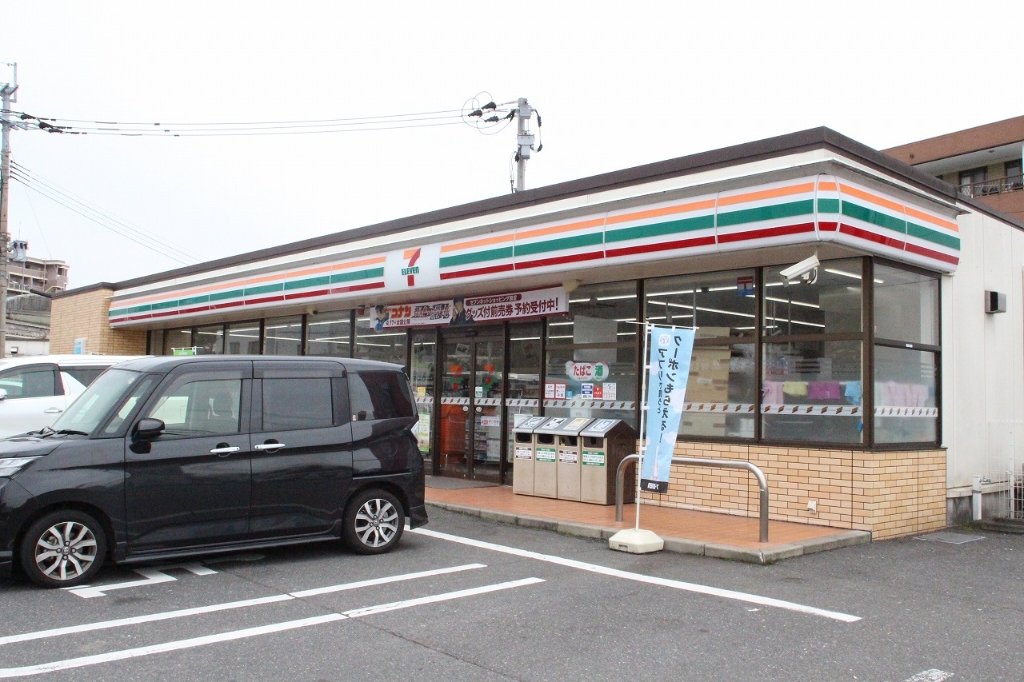 コンビニ　セブンイレブン 八幡割子川2丁目店（コンビニ）まで190m