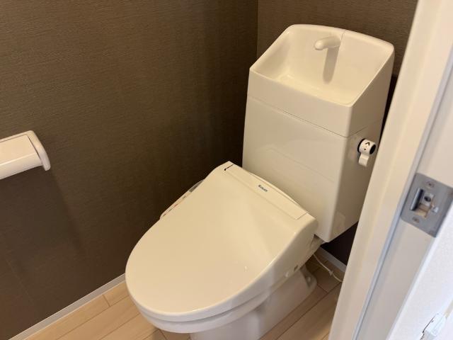 トイレ　トイレ