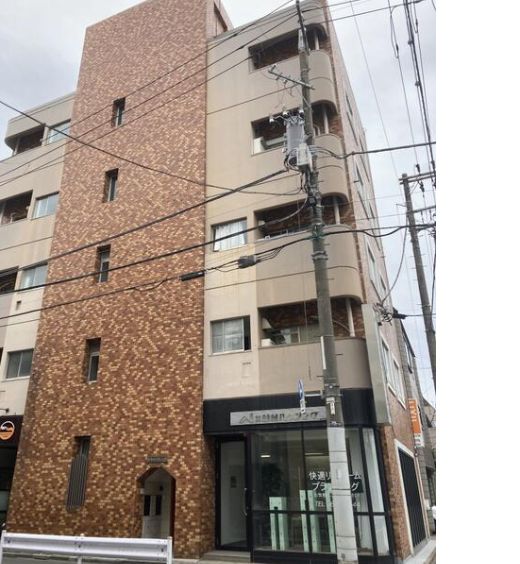 建物外観　落ち着いた雰囲気の外観です