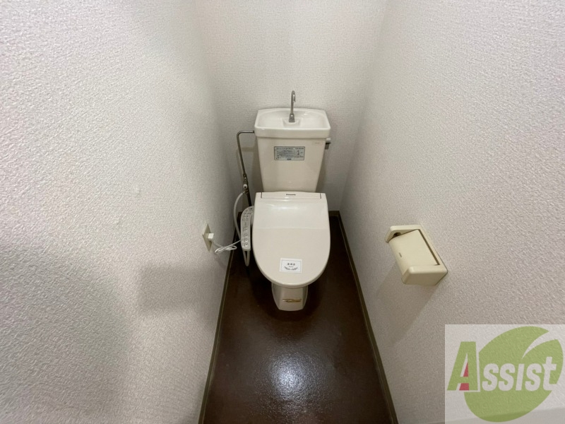 トイレ　トイレです。ウォシュレット付を探している方、おすすめです。