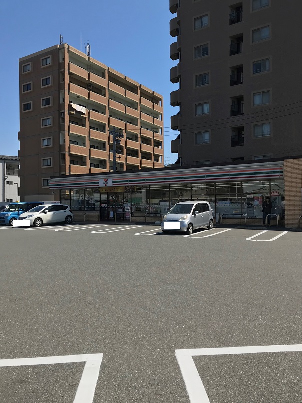 コンビニ　セブンイレブン下関貴船町店（コンビニ）まで558m