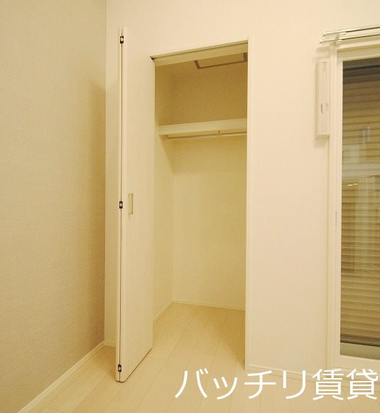 収納　別号室タイプの為、現状を優先致します。