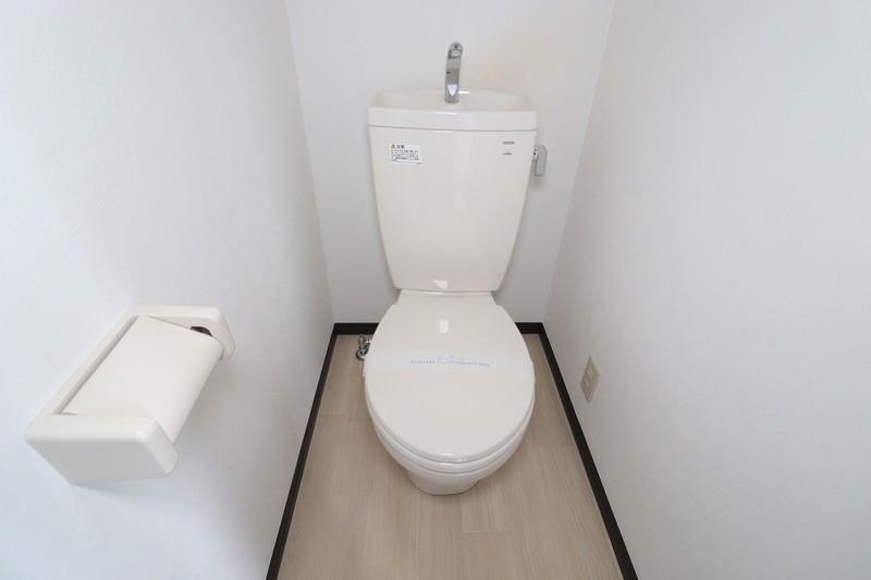 トイレ　同室参考写真