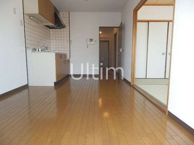 居室・リビング　別部屋のお写真です。ご参考までに！