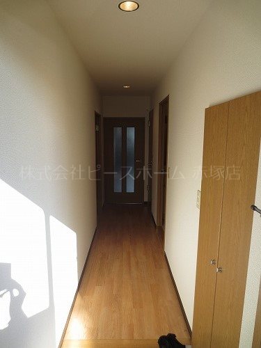 玄関　※別号室参考写真