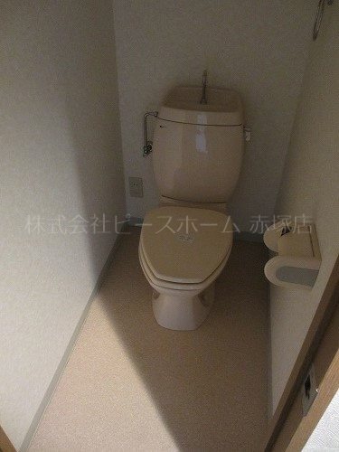 トイレ　※別号室参考写真