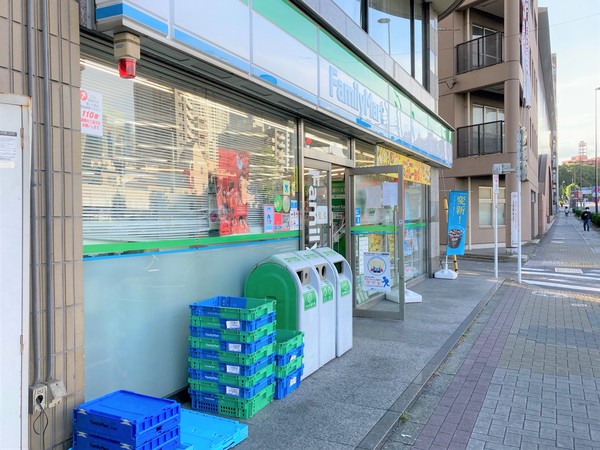 コンビニ　ファミリーマート北品川三丁目店（コンビニ）まで143m