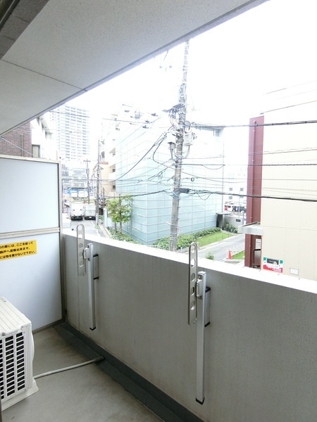 バルコニー　別部屋２０３の写真です。