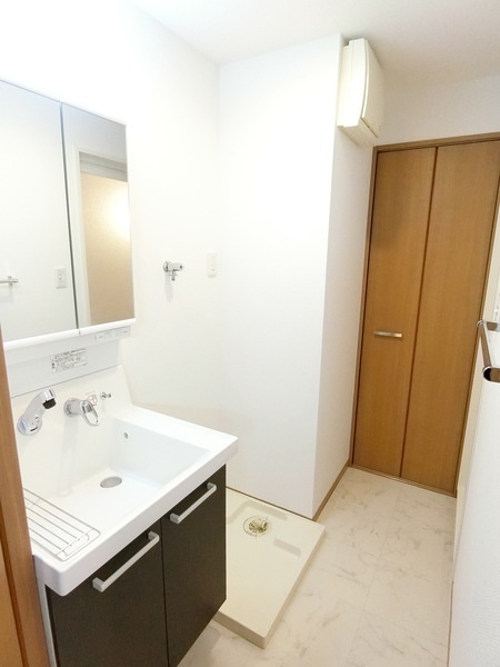 洗面設備　別部屋２０３の写真です。