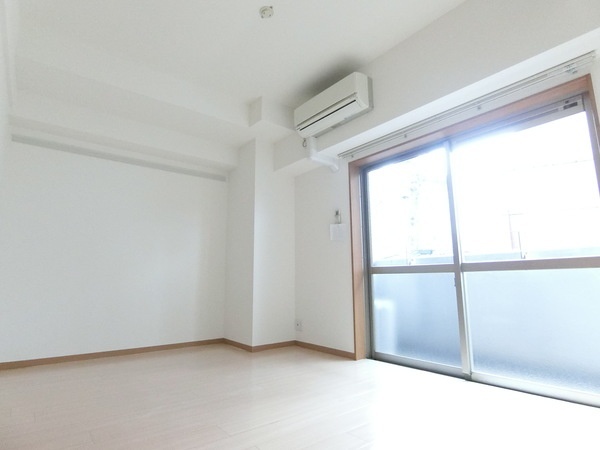 居室・リビング　別部屋２０３の写真です。